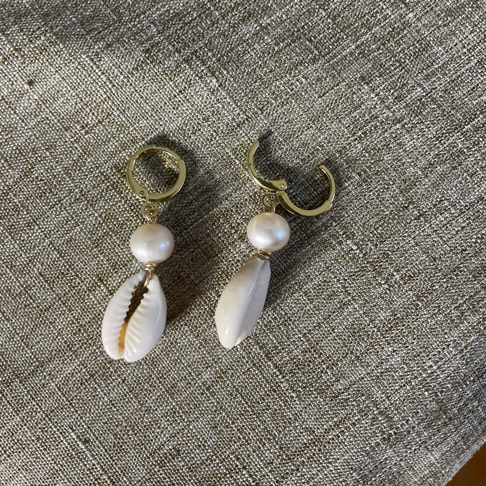 Gold Filled Pearl & Cowrie Shell Drop Earrings Boho Beach Coastal Wedding - Picture 4 of 5